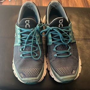 Excellent used condition on clouds